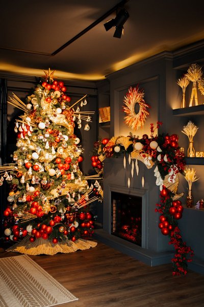 Ялинкові прикраси з історією: як бренд "Різдвяні історії" формує культуру автентичного  святкового декору