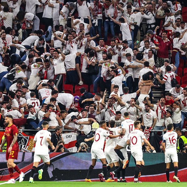 Футболисты "Севильи"