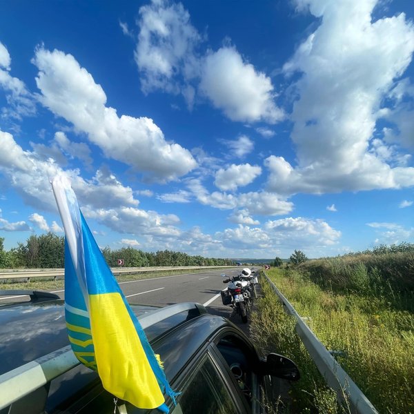 благодійний мотопробіг, мотопробіг по Україні, Ніл Бейлі, рекорд швидкості