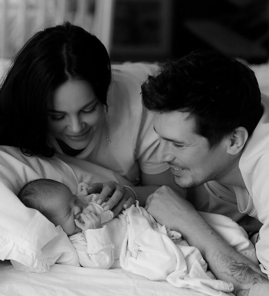 Позитив отец, Алексей Завгородний ребенок, Позитив дочь, Юлия Сахневич, Позитив новости, украинские знаменитости 2025, Позитив Instagram, новости звёзд, звездные родители.