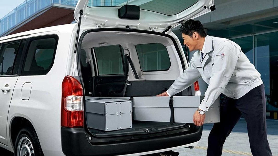 Toyota Probox 2022, новая Toyota Probox, Toyota Probox, минивэн Toyota