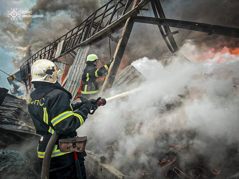 Под Фастовым горит центр управления отходами