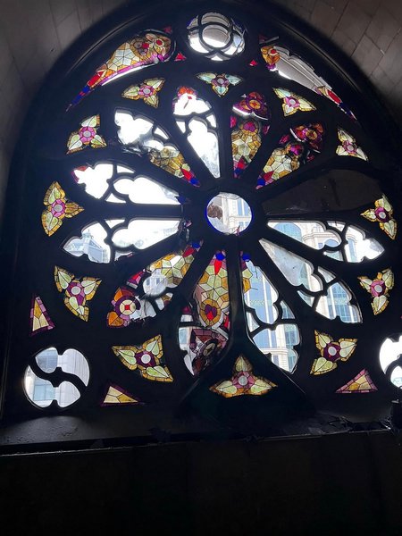 Удар РФ, обстрел Киева 20 декабря, костел Святого Николая, витраж