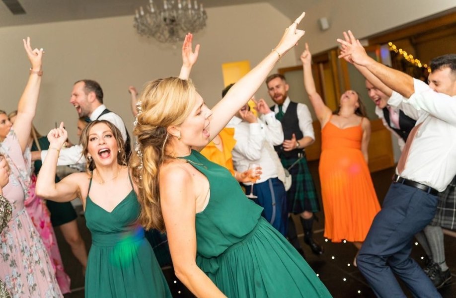 кари джонсън Кари Джонсън, Кари Саймъндс. сватба на кари джонсън