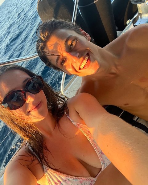 Ханна Аллен разом з Джо