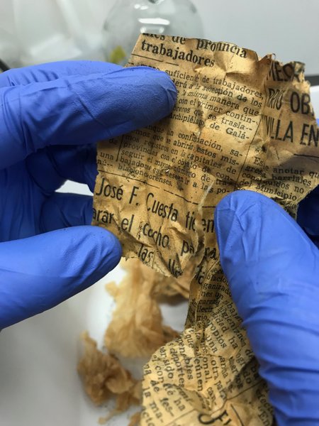 эквадорская газета, набивка, фото, перчатки