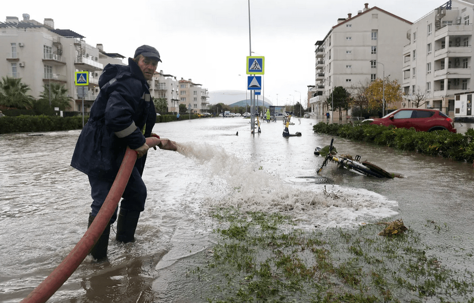 Шторм, Крим