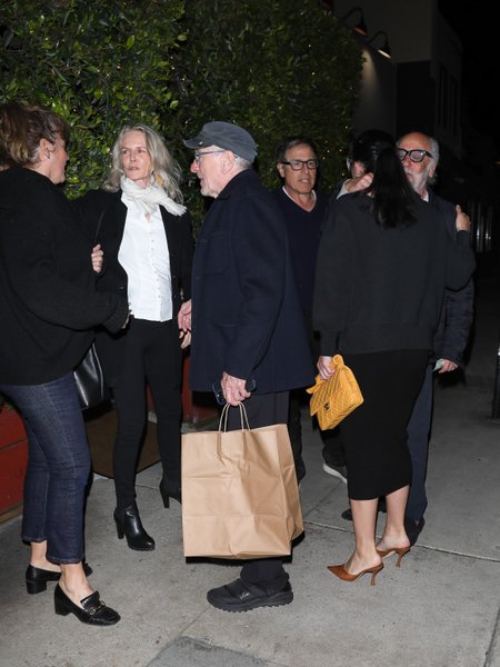 Роберт Де Ніро та Тіффані Чен зустрілися з друзями