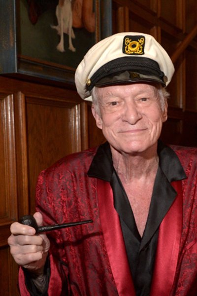 

На пульсе. В 72 года Хью Хефнер стал принимать виагру, в 82 завел Twitter
