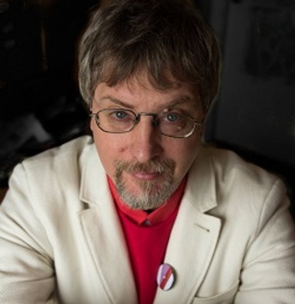   Константин Рылев рекомендует к просмотру "Тайлер Рейк", где авторы за тотальным сражением всех со всеми показали драму двух одиноких сердец — спецназовца и подростка 