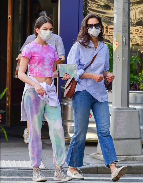 Кэти Холмс, Сури Круз