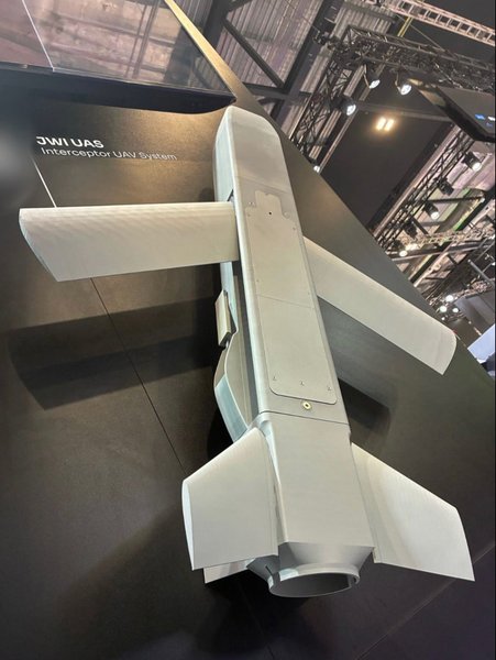 Дрон JWI-4000 на DSEI UK 2025 у Лондоні