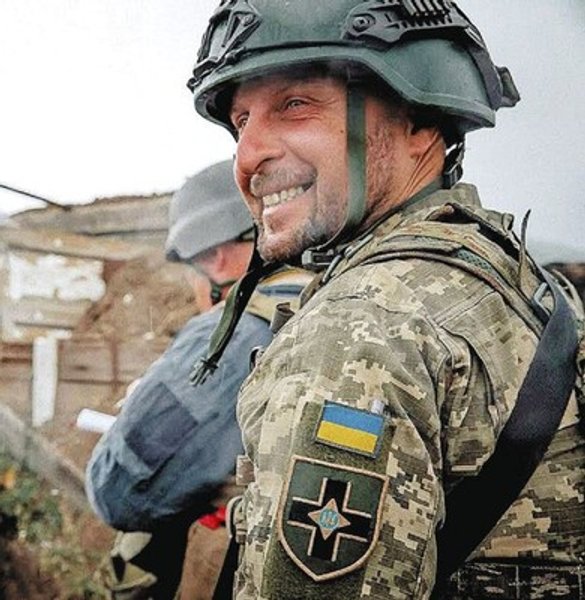 Сергій Белінський, хайку, вірші військового, український військовий, війна в Україні, японські вірші, японська газета, ЗСУ