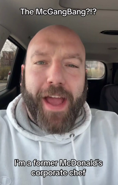Колишній шеф-кухар, зірка соцмереж Колишній шеф-кухар, зірка соцмереж, секретний пункт у меню, коштує копійки, легендарний бургер, МакГангБанг, Майк Харач, McDonald's, фастфуд