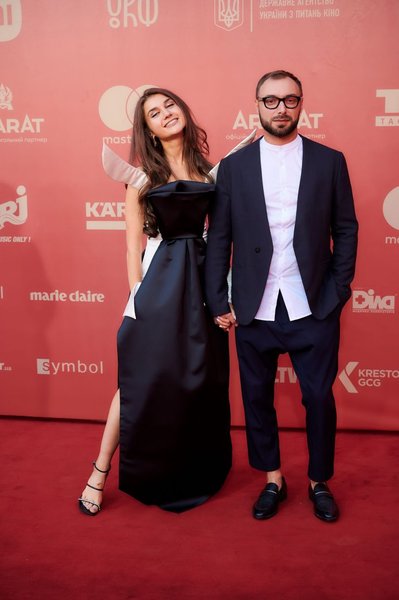 Співачка, Джеррі Хейл