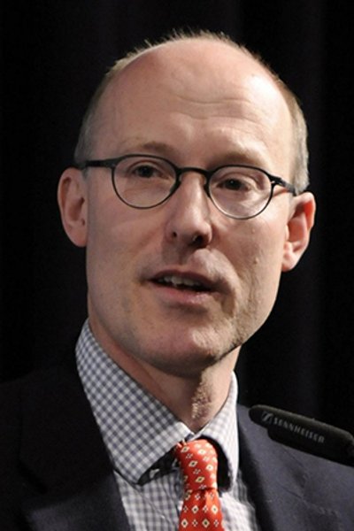 

Тимоти Бесли: "Спросите меня, есть ли повод оставаться оптимистом? Я скажу так: есть, и не один. Демократические либеральные государства существуют. Они играют важную роль на международном уровне"
