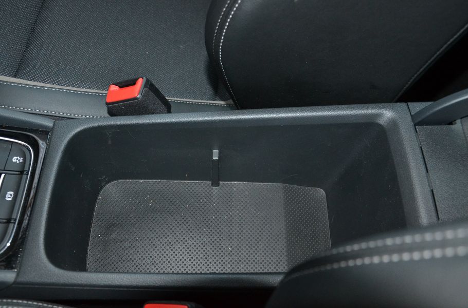 Skoda Karoq, новый Skoda Karoq, Skoda Karoq 2023, Skoda Karoq в Украине, кроссовер Skoda Karoq