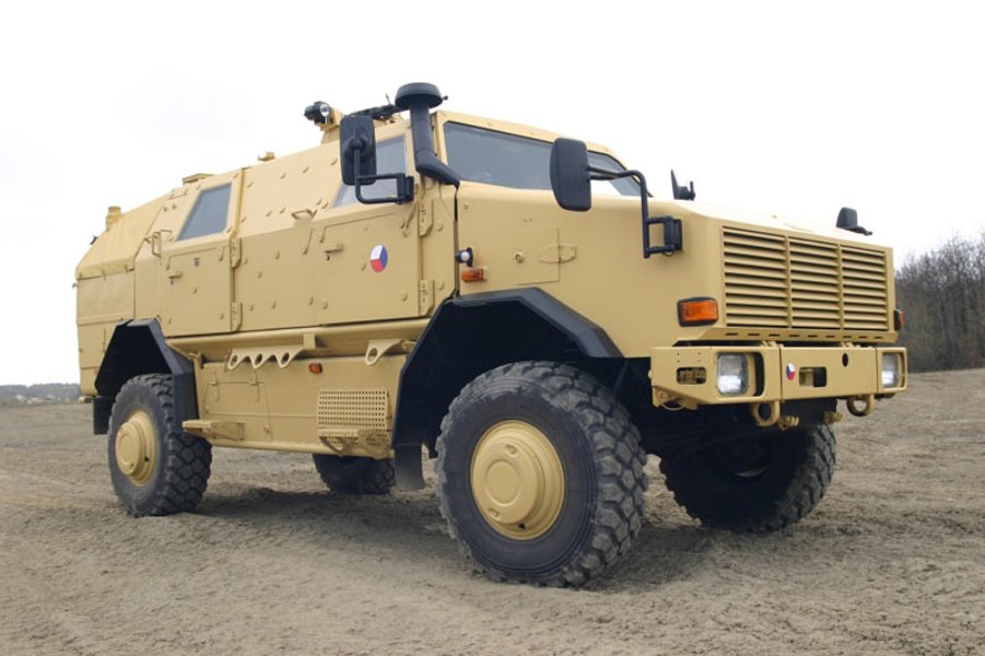 Броневик Dingo