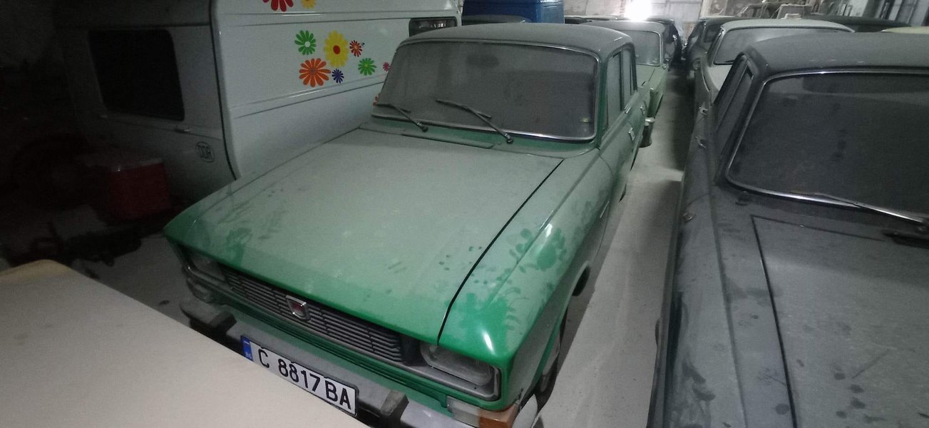 коллекция авто, ретро-авто, советские авто, ВАЗ-2101, ГАЗ-13 Чайка, Волга ГАЗ-21, Волга ГАЗ-24