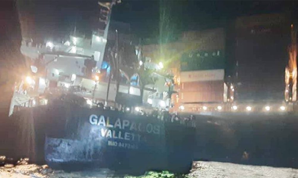 потерпілий корабель