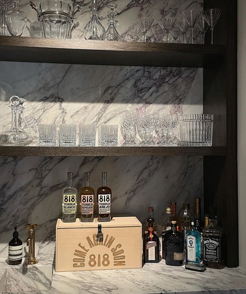 кендалл дженнер, текила, мексика, культурная апроприация