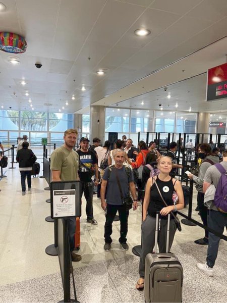 помощь волонтерам