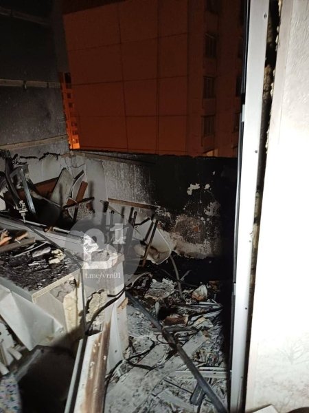 Наслідки влучання уламків БПЛА у квартиру у Воронежі Воронеж, БПЛА, квартира