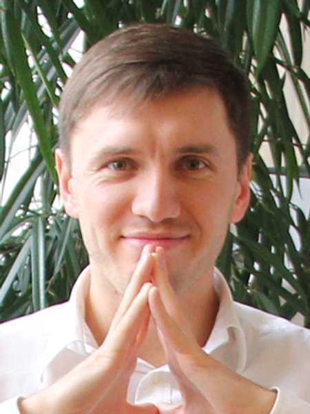 

Кирилл Бигай: "У нас принято считать, что деньги — это зло, а богатые люди плохие. Но это не так. Деньги — универсальное мерило того, какую ценность ты представляешь для общества"
