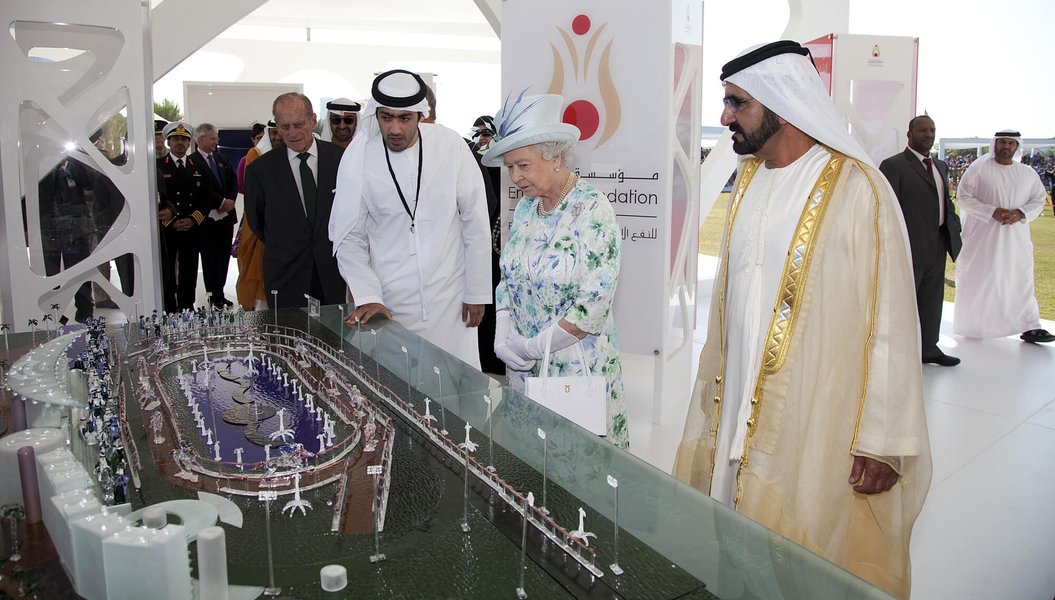 королева Елизавета, эмир Дубая
