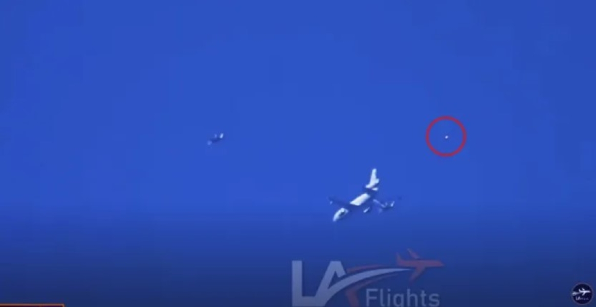 Борт номер один США Борт номер один, літак Байдена, НЛО