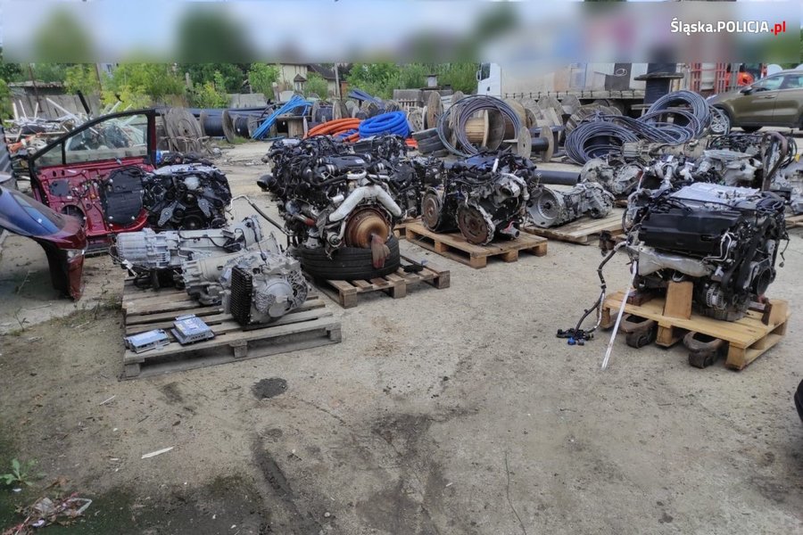 Украинцы занимались автоугоном и наркоторговлей в Польше