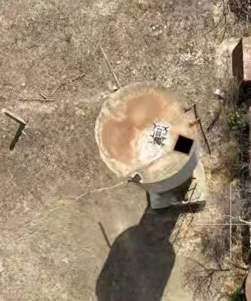 Дрон ждун на солнечной батарее