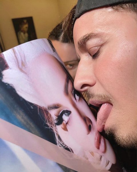 мадонна, стивен кляйн, нож