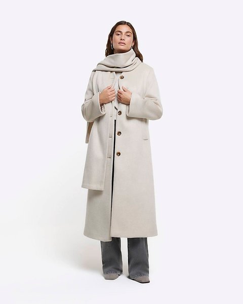 модные тренды 2024, капсульный гардероб, пальто, шарф