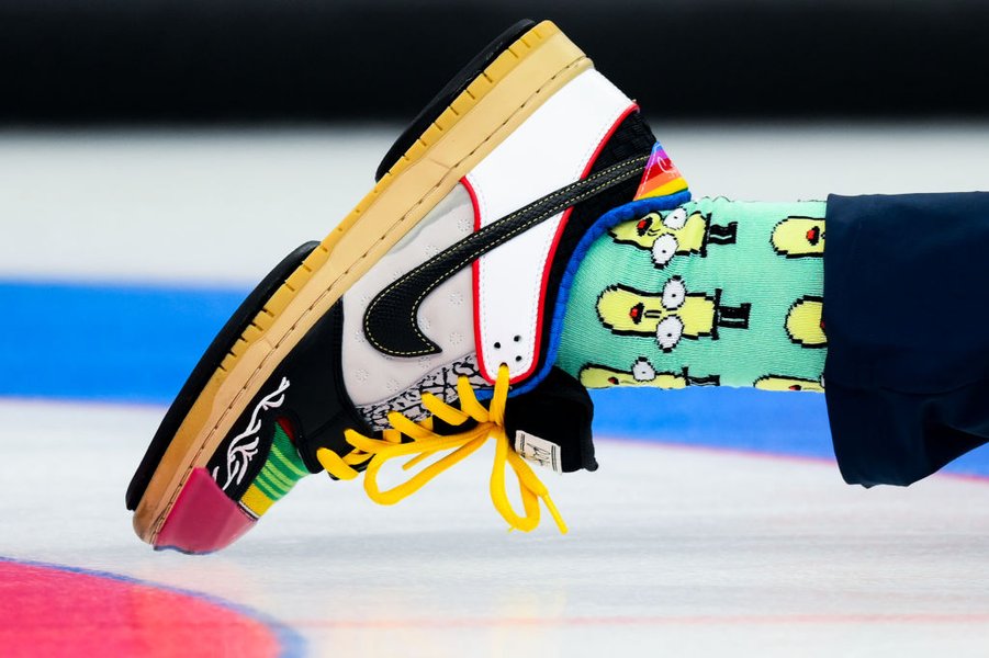 кроссовки, рик и морти, олимпиада