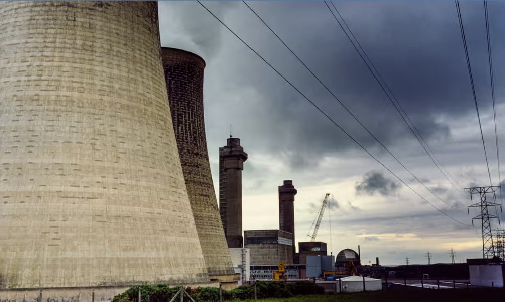 Трубы атомного комплекса Селлафилд в Британии