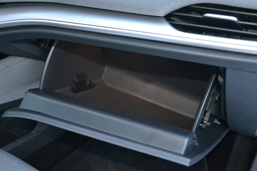 бардачок Skoda Enyaq