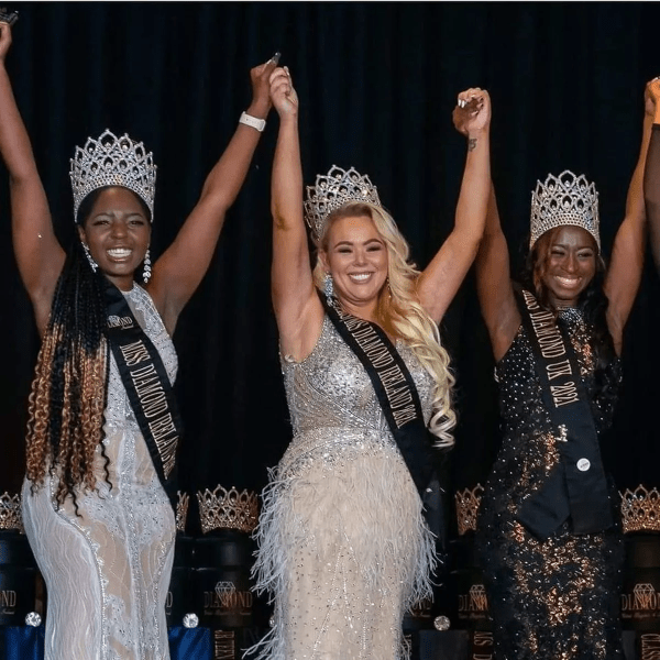 Жена отслабна със 70 кг и стана кралица на красотата Жена отслабна със 70 кг и стана кралица на красотата, кралица на красотата, красота, наднормено тегло, затлъстяване, отслабване