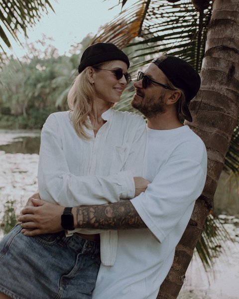 Украинская актриса Екатерина Кузнецова и бойфренд-россиянин Максим Аплин