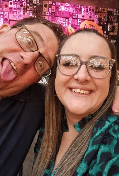 Перемога в лотереї, суперечка за гроші, грошовий приз, виграла гроші і кинула хлопця, переможниця лотереї, стала мільйонеркою, розкішне життя