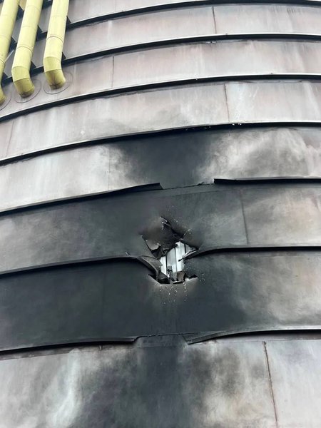 Удар дронов ВСУ — металлический резевуар в Алчевске 20 марта