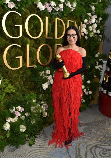 Эли Вонг золотой глобус 2025