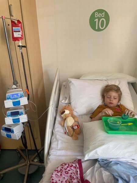 рак очей, операція на очах