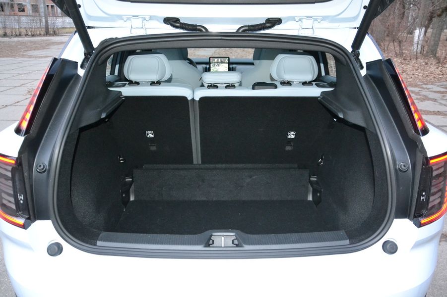 багажник Volvo EX30 2024, Volvo EX30, новий Volvo EX30, електромобіль Volvo, кросовер Volvo, Volvo EX30 в Україні