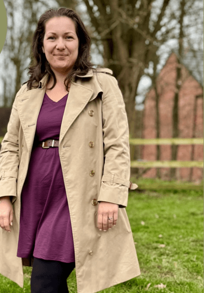 Жінка 100 днів носила одну й ту саму сукню, сукня з вовни, секрет сукні, не прала 100 днів сукню, блогер, соцмережі, експеримент із сукнею