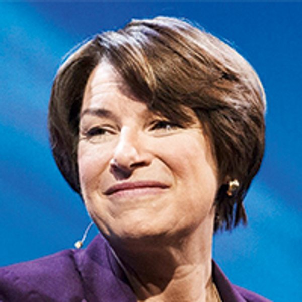 ЭМИ КЛОБУШАР