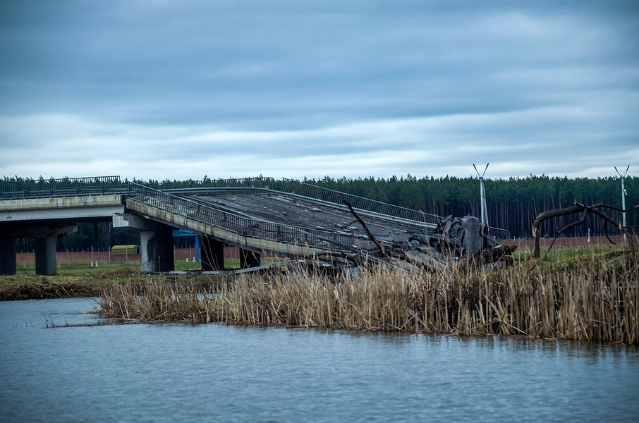 Якщо руйнація української інфраструктури продовжиться, ВВП 2022 року може впасти на 60%