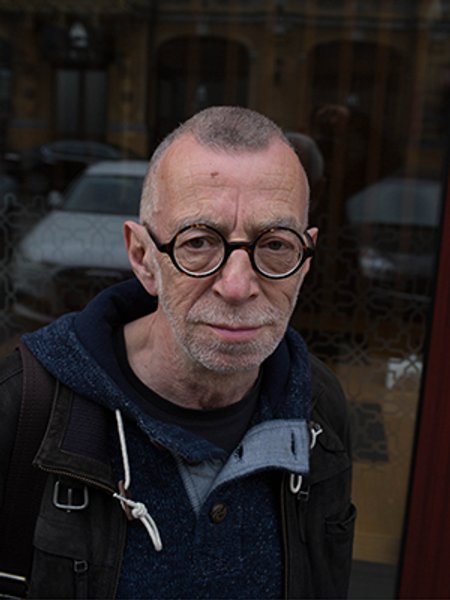 

Нонконформист. По словам поэта, хорошее государство — это государство, которое не замечаешь
