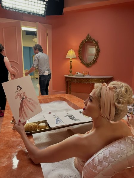 Блондинка от Дженифър Лопес Дженифър Лопес промени имиджа си