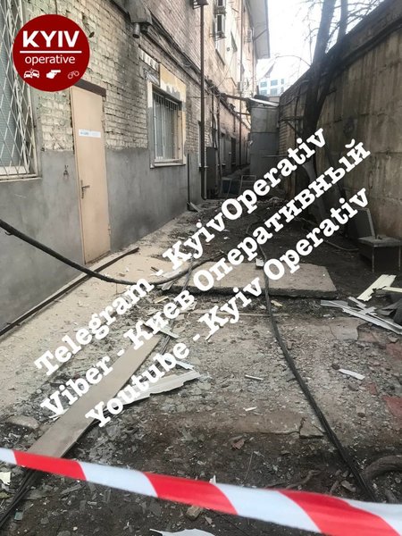 Взрыв в Киеве, обстрел в столице, обстрел адвокатской конторы, РПГ-26, обстрел из РПГ в Киеве